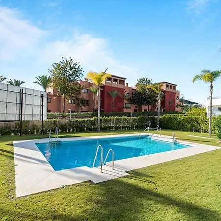 Modern With Terrace & Pools Next To Golf Apartamento