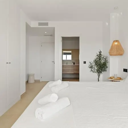 Modern With Terrace & Pools Next To Golf Apartamento